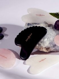 Gua Sha Obsidienne Noire - outil de massage visage - Sentara Holistic