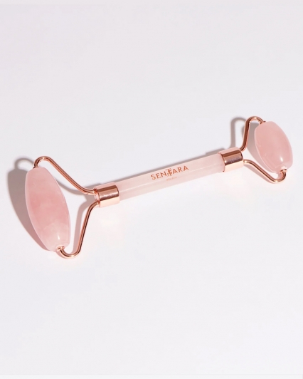 Rouleau facial en Quartz Rose - Sentara Holistic
